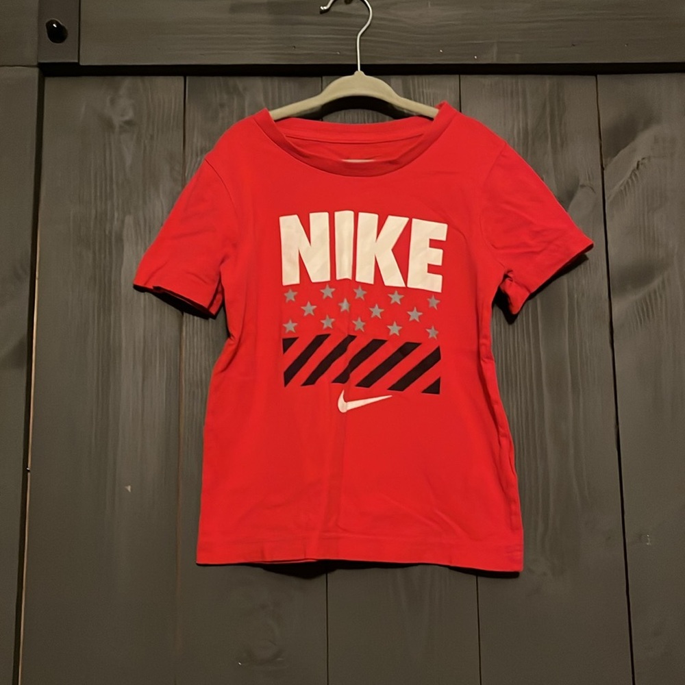 Nike boys short sleeve shirt!